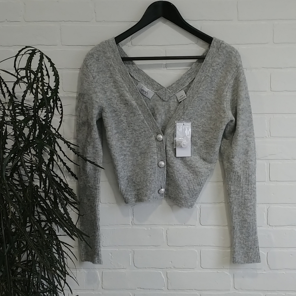 Cropped cardi
